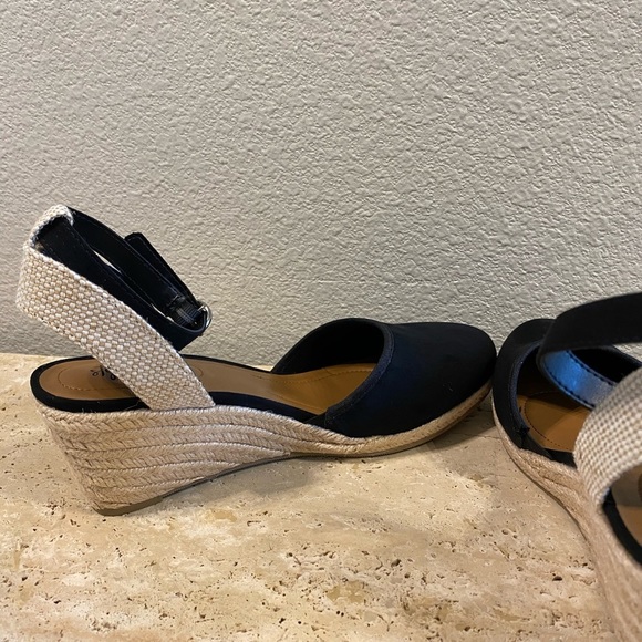 Mailena Wedge
Espadrille Sandals size 8  1/2 - Picture 3 of 9